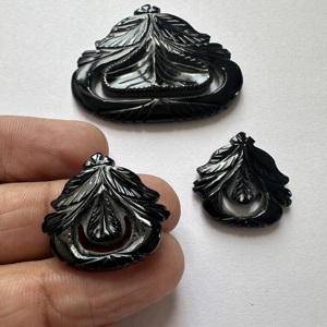 Coffret de 3 pierres en onyx noir naturel TFH, 110 carats, tailles de 47x38 (grande taille) à 25x24 (petite taille) mm, polies à la main. - Product Image 2