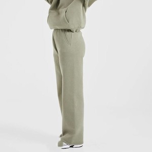 Pantalones Deportivos Personalizados para Mujer en Verde Salvia, Cintura Elástica, Bolsillos Laterales, Pantalones Holgados Informales, Ropa Casual de Calle, Venta al Por Mayor en EE. UU. y Reino Unido - Product Image 3