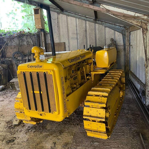 Tracteur chenillé diesel D2 robuste pour la préparation du sol, le nivellement des terres et les applications agricoles - Product Image 3