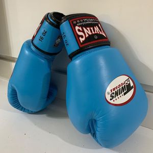 Guantes de Entrenamiento Profesionales para Kick Boxing y Muay Thai, Cierre Ajustable, Transpirables, Absorben la Humedad, Protección UV, PU RL-BG-196 - Product Image 3