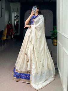 TENNECY Traditional Sequins Thread Embroidery Work Women's <b>Wedding</b> Diwali Blouse Vichitra Silk Lehenga Reversible Stretchable - Product Image 1