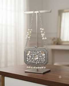 Pochette élégante classique et décontractée en métal perlé avec chaîne de perles pour soirées, mariages et occasions spéciales - Product Image 3