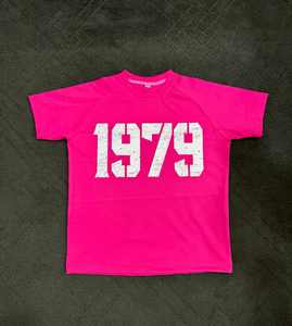 เสื้อยืดโอเวอร์ไซส์ทรงบ็อกซี่ ตัดเย็บแบบดรอปโชว์เดอร์ ขอบดิบ ผ้าฝ้าย 100% สกรีนลายตามสั่ง สำหรับผู้ชาย จากผู้ผลิตยอดนิยม - Product Image 2