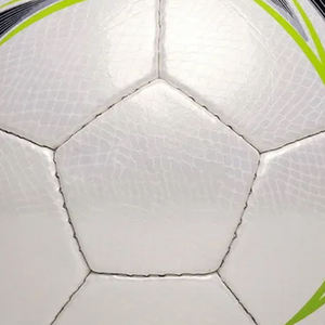 Balón de fútbol duradero con logo personalizado, fabricante de logotipos personalizados, impresión de logotipos deportivos, balón de fútbol pakistaní, tamaño 5, cosido a máquina. - Product Image 6