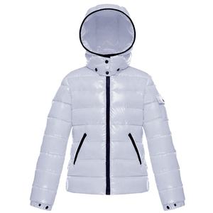Chaqueta acolchada con capucha para mujer, 100% de alta calidad, ligera, de manga larga, con cremallera completa, resistente al agua y plegable. - Product Image 5