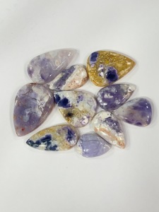 Lot de 10 cabochons en pierre naturelle violette de qualité AA, 38g, vente en gros, pierres précieuses en vrac pour la fabrication de bijoux, fournisseur en gros - Product Image 1