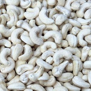 <b>Cheap</b> Bulk Ready To Ship Cashew Nuts WW180, WW240, WW320, LP, WS Vietnam Cashew Nut Wholesale Cashew Nuts Low MOQ - Product Image 1