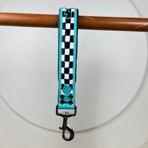 Recién llegado, patrón de tablero de ajedrez, correa de perro de cuero y Collar, juegos de cables de tráfico adecuados para perros pequeños y medianos - Product Image 5