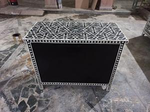 Cajón con Incrustaciones de Hueso de ILAHI, Diseño Moderno con Detalles de Ágata, Mueble Portátil para el Hogar - Product Image 3