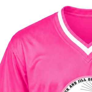 เสื้อเจอร์ซีย์กีฬาคอวีปักลายตราสัญลักษณ์แจ็คแอนด์จิลสีชมพูร้อนแรง แขนสั้น แถบสีขาว เสื้อทีมกีฬา ชุดยูนิฟอร์ม - Product Image 3