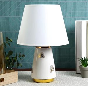 Lampe de table en céramique moderne avec abat-jour en tissu blanc en forme de champignon, motif Ginkgo doré, lumière blanc chaud - Product Image 2