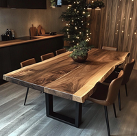 Meubles modernes, dernière collection, table à manger en bois massif avec bord naturel, résine époxy transparente, table à manger pour restaurant et café