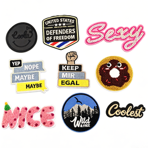 Parches de chenilla personalizados al por mayor con letras bordadas con purpurina y logotipo, con pin de seguridad, para ropa, para equipos de animación, danza, profesores y enfermeras, Six Trend - Product Image 3