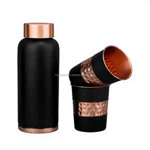 Bouteille d'eau écologique unisexe en cuivre coloré de 32 oz d'Inde, avec couvercle mat anti-fuite et poignée, idéale pour le camping et les voyages - Product Image 6