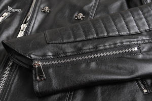 เสื้อโค้ทหนังวัวแท้สีดำล้วน แต่งลายควิลท์ คอตั้ง สไตล์ไฮสตรีท  โลโก้ด้านหน้า  ทันสมัย  แขนยาว สำหรับผู้ชาย  ใส่ได้ในฤดูหนาว ราคาประหยัด - Product Image 6