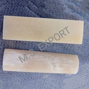 Escala de mango de cuchillo de hueso de camello de alta calidad para entusiastas de las artesanías naturales, diseño de amor tallado, tamaño personalizado - Product Image 1