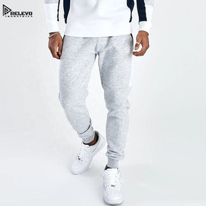 Conjunto Deportivo para Hombre con Capucha, Ligero, de Secado Rápido, 100% Algodón, con Cierre de Cordón y Bolsillos Laterales para Deportes de Invierno - Product Image 5