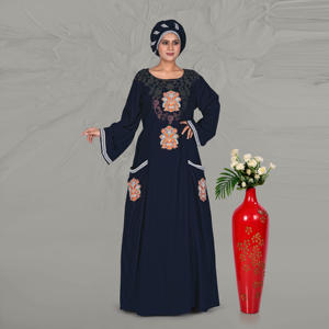 Caftán de Rayón Bordado con Detalles Intrincados en el Pecho, Motivos Decorativos en la Parte Delantera, Mangas Acampanadas, Bolsillos Laterales, Vestido para Eid, Ramadán o Uso Diario - Product Image 3