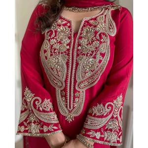 ชุดออกแบบด้านบนด้านล่างและ dupatta พร้อมงานเย็บปักถักร้อยลำดับขนาด XL - Product Image 4