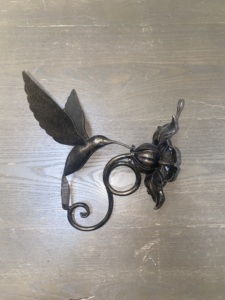 Khang Hung Phat Wrought Iron Hummingbird Flower Sculpture Digital Printing Casting Art Powder Coated Multi-Color Home Decoration - Product Image 6