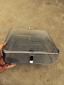 Premium Manual Stainless Steel Wire Mesh Sterilization Tray for Surgical and Dental Instruments - Product Image 2