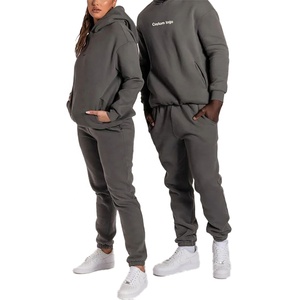 Chándal personalizado para correr OEM y ODM, chándales deportivos de gimnasio ajustados para hombre, chándales de dos piezas ajustados de Color sólido para hombre y mujer - Product Image 1