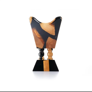Brûleur à Bakhoor en bois et résine de luxe avec accents en feuille noire. Porte-encens en forme carrée pour Oud arabe, fait à la main, écologique, 100% naturel - Product Image 2