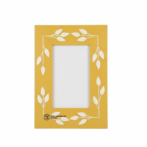 Cadre photo de luxe avec incrustation florale jaune moutarde, cadre photo contemporain en os incrusté avec motif floral - Product Image 1