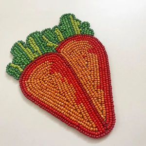 Breloque Papillon et Porte-clés Personnalisables Tendance avec Broderie Perlée – Style Élégant en Perles de Rocaille d'Inde - Product Image 1