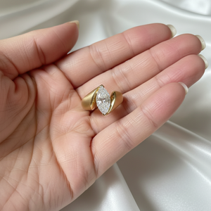 Anillo de Compromiso Clásico Solitario de 2 CT con Corte Marquise y Zirconia, Regalo Moderno para Mujer, para Bodas y Fiestas, Plata de Ley 925 - Product Image 3