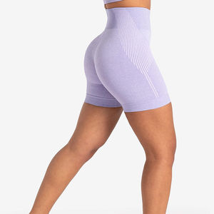 Shorts de yoga légers et écologiques avec détail boutonné, design moulant sexy, respirants et à séchage rapide pour femmes - Option de logo personnalisé - Product Image 2