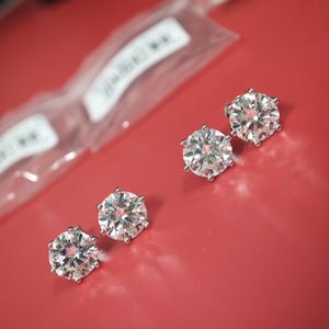 Boucles d'oreilles en diamant moissanite de qualité supérieure, bijoux fins de luxe pour femmes, cadeau élégant et tendance, disponible au prix d'exportation - Product Image 4