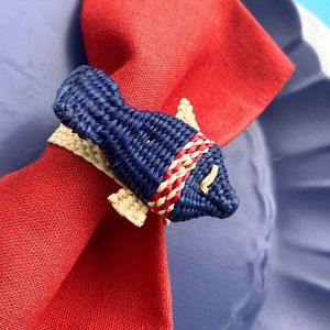 Exquisito Anillo para Servilletas de Ratán con Forma de Pez, Hecho a Mano, Sostenible, Lujoso y Elegante, Juego de Accesorios para Mesa - Product Image 1