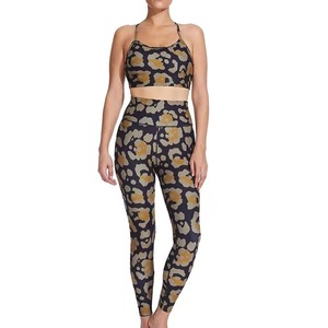 Ensemble de yoga imprimé léopard pour femmes, 2 pièces, haut court et leggings taille haute, longueur intégrale, en spandex et polyester, vêtements de sport - Product Image 1