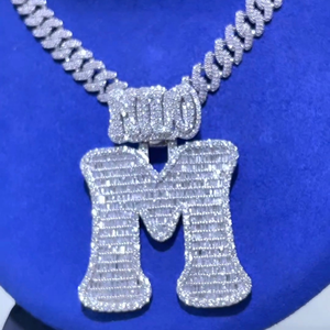 Pendentif en moissanite lettre M en acier inoxydable plaqué argent, charme hip-hop pour homme, bijoux certifiés IGI, cadeau - Product Image 2