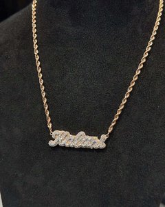 Collar con Letra Cursiva Iced, Joyería Hip Hop, Colgante que pasa la prueba del Moissanita, Chapado en Oro de 18K, Plata 925, para Hombre y Mujer, Diseño de Garra - Product Image 1