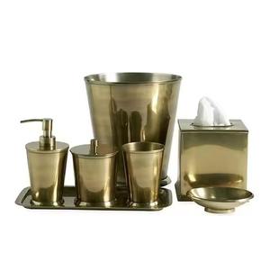 Ensemble de salle de bain moderne en métal décoratif avec distributeur de savon liquide - Product Image 6