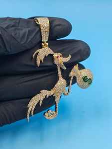 Pendentif Hip Hop en forme de canard et sac d'argent avec symbole $, entièrement serti de Moissanite VVS, Bijoux Hip Hop en Argent, Pendentif 3D style dessin animé - Product Image 3