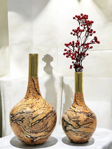 Ensemble de vases de table modernes en laiton et fer, design marbré, col doré, faits à la main, haute qualité, résistants à la rouille, pour décoration de mariage et de maison neuve - Product Image 5