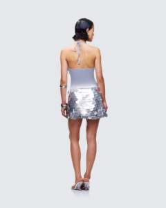 ลายตารางสีสันสดใส สวยงามมาก ประดับด้วยลูกปัดอย่างหนาแน่น งานปักมือสุดตระการตา แฟชั่นดีไซเนอร์ไซส์พลัสสำหรับงานปาร์ตี้ แต่งชายครุย - Product Image 2