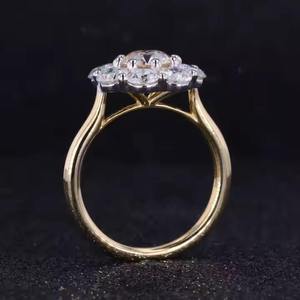 Elegante Anillo de Plata 925 con Moissanita, Forma de Flor, Aspecto de Diamante Brillante, Joyería para Regalo de Fiesta y Uso Diario - Product Image 4