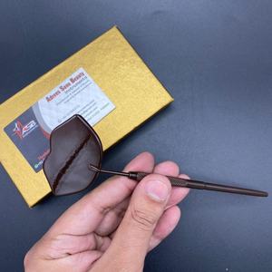 Miroir de poche personnalisé avec logo en forme de cœur brun et de lèvres pour artistes cils - Product Image 5