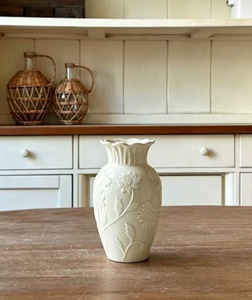 Traditional Porcelain <b>Vase</b> Matte Finish 16-24 Inches Exquisite Design Tabletop Flower <b>Vase</b> - Product Image 6
