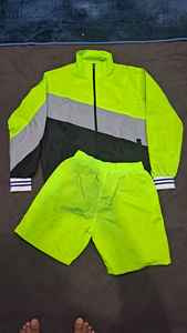 Ensemble deux pièces personnalisé réfléchissant pour femme 2026 – Veste coupe-vent à capuche zippée et short de survêtement, couleur unie, épais - Product Image 4