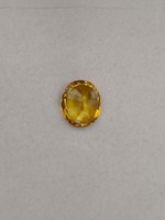 Saphir jaune ovale élégant, créé en laboratoire, fait main par un designer, pierre précieuse en vrac pour la création de bijoux fins et de luxe.