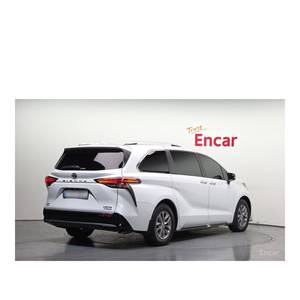 Toyota Sienna 2.5 Híbrida AWD 2023 con Asientos de Cuero, Cámara Trasera, 16,596 km, Volante a la Izquierda - Product Image 2