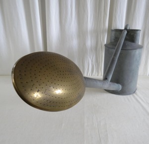 Conteneur d'arrosage extérieur en métal galvanisé, idéal pour arroser les plantes dans les jardins publics, parcs et paysages, provenant d'Inde - Product Image 5