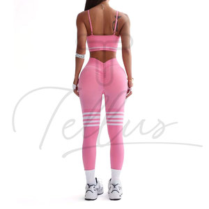 Ensemble de sport 4 pièces côtelé sans couture pour femme avec logo personnalisé, leggings de yoga grande taille, vêtements de fitness personnalisables - Product Image 5