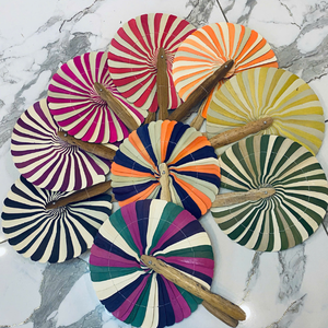 Éventail en bambou tressé du Vietnam, conçu pour les besoins de refroidissement quotidiens et les environnements décoratifs créatifs - Product Image 2