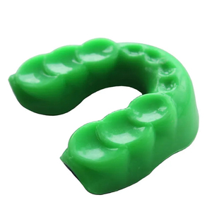 ผู้ผลิตอุปกรณ์ป้องกันฟันสำหรับศิลปะการต่อสู้แบบกำหนดเอง (OEM)  รับผลิตอุปกรณ์ป้องกันฟันแบบดูดซับแรงกระแทกสำหรับกีฬา  รับสั่งซื้อจำนวนมากสำหรับผู้นำเข้าและผู้จัดจำหน่าย - Product Image 4